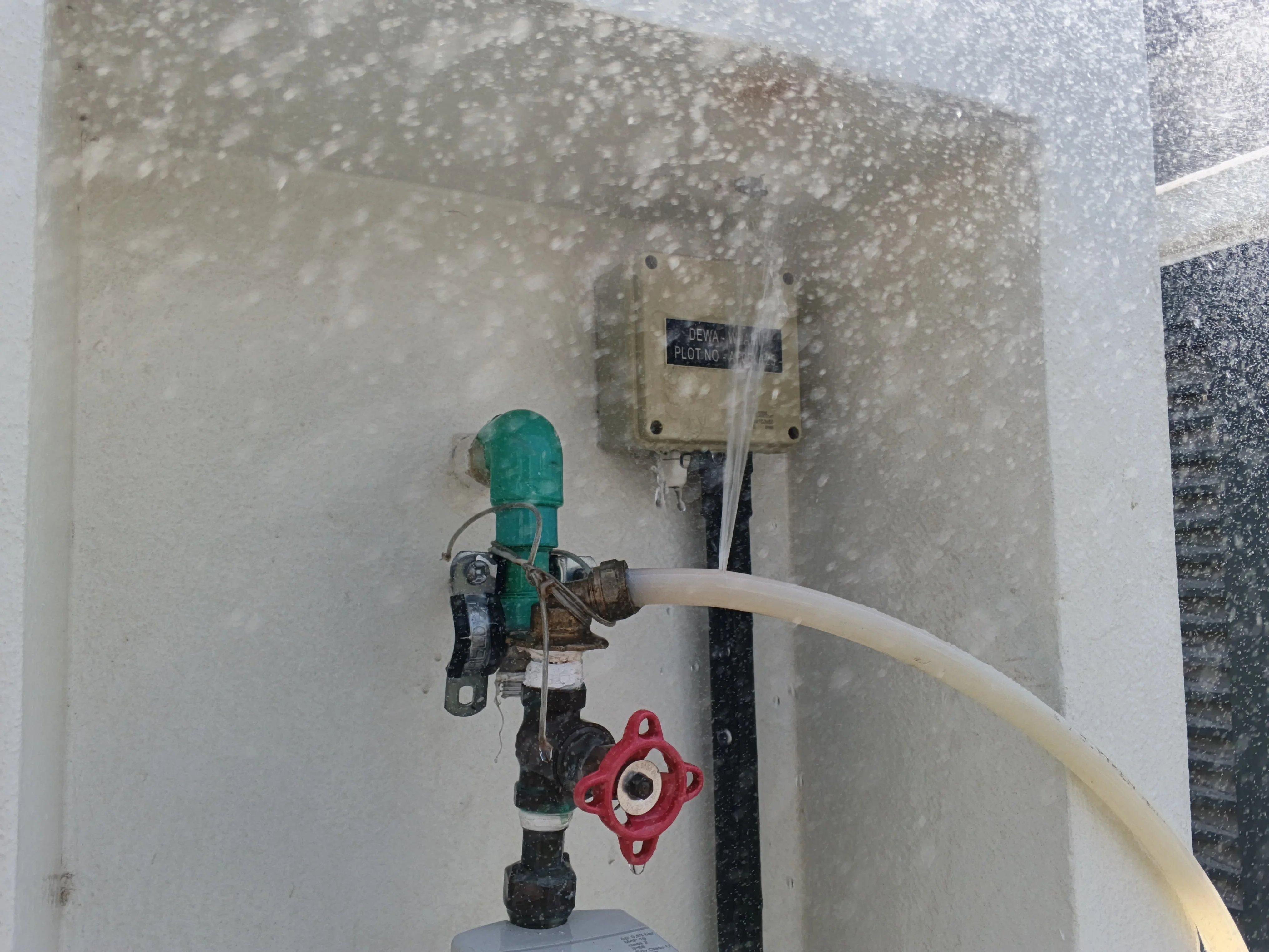 Burst pipe emergency checklist Dubai